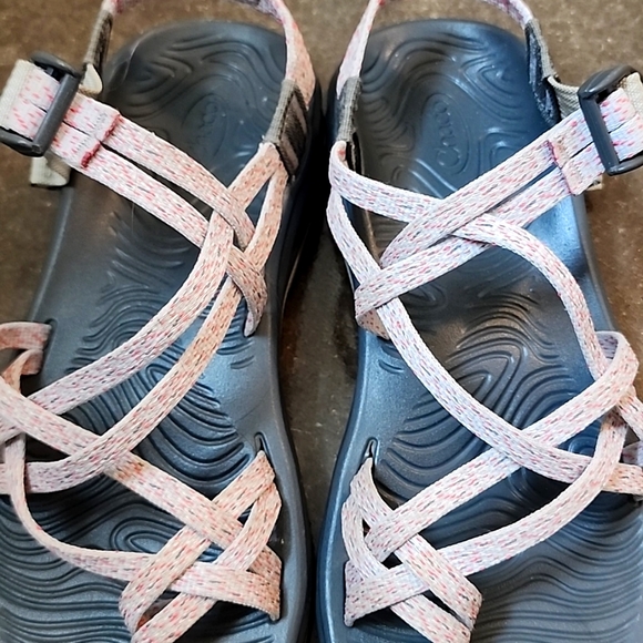 Chaco women's 9 classic sandals - Picture 7 of 9